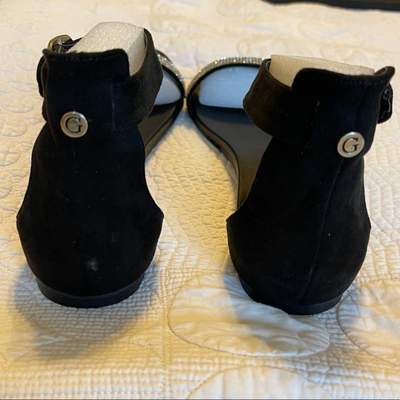 GUESS Nikki Double-Strap Flat Sandals NWOT Sz 8.5 - Picture 7 of 16